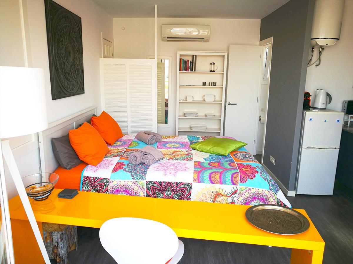Unique Studio Apartment With Amazing Terrace Sitges Centre Beach Esterno foto